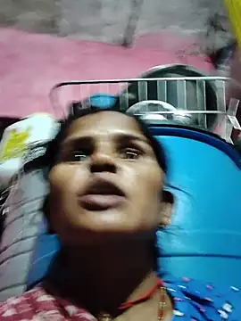 Srishti_sharma live cam on StripChat