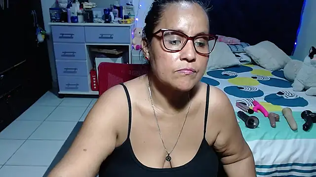 pervert_mommy_ live cam preview