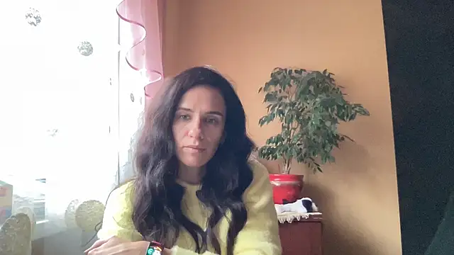 Omelvia live cam on StripChat