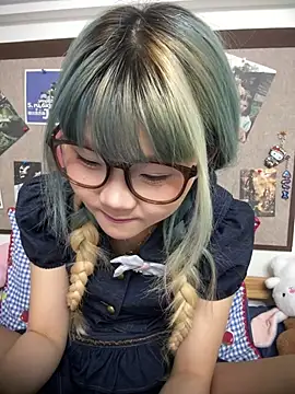 Rocket-Girl live cam on StripChat