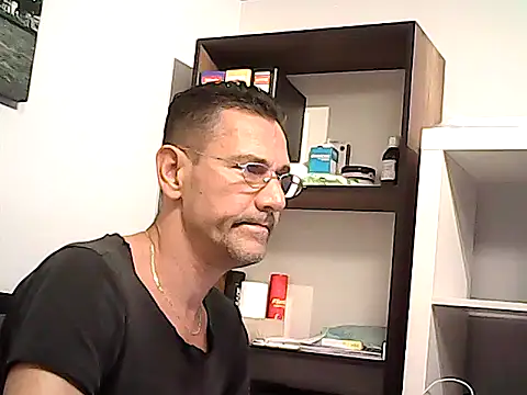 mastercharisma35 (Ask my age) - like for you