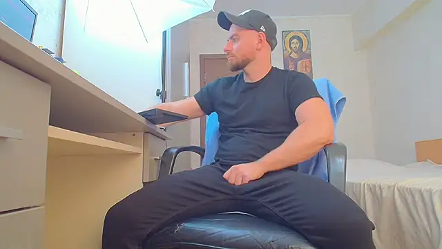 Ryanstone_ live room snapshot on Stripchat