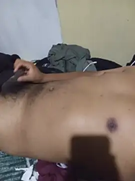 Jose25al live cam on StripChat