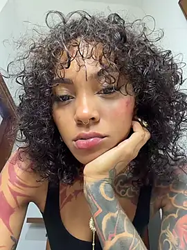 LizStorm_ webcam