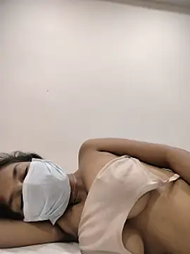 Indian_priya_ live cam on StripChat