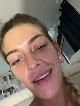 Bellalolahot