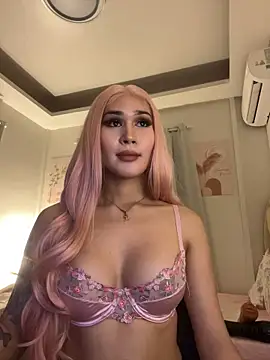 Undemaina - Trans webcam sex chat