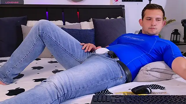 jimmy_doss (M young) - Touch me!! Make me horny!! Cum!!!