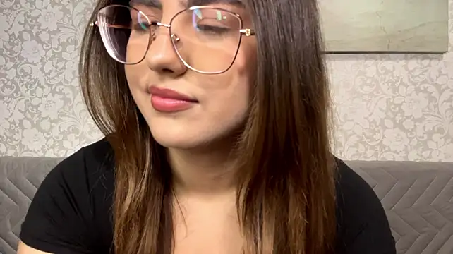 Mina_Aston