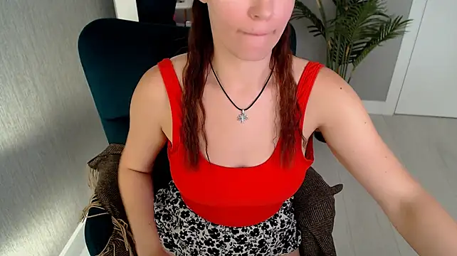 EmmmaLuxe live cam preview