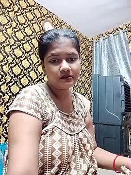 Hot_desi_bb2 live cam preview