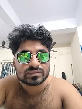 Lickingmaster_Bull420