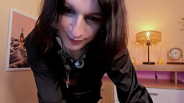 MickeQuinee live sex cam