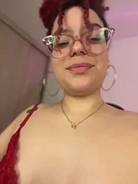 Live-Webcam-Show mit Leyah__ - Interaktive Lovense-Toys verfügbar