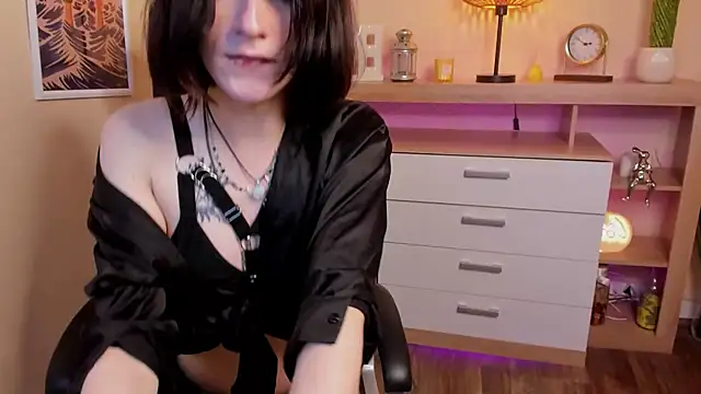 MickeQuinee