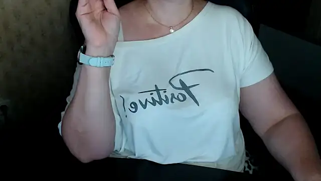 AlisaHot55 live cam preview