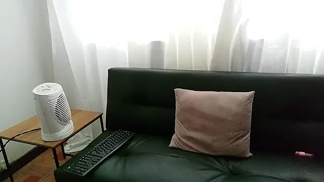 Mila_white1