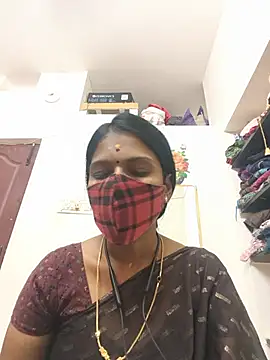 Tamil_Yalini12 live cam on StripChat