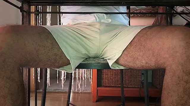 victor_chat's room