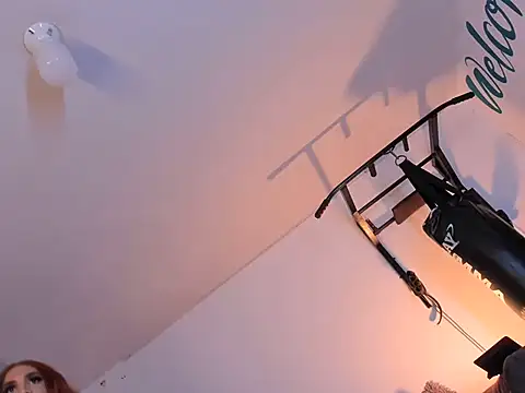 Queen_Charlotte_Hots live cam preview