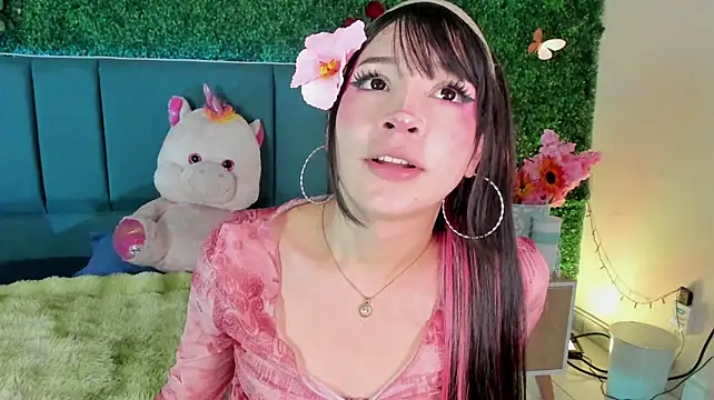 AliiceWonderland_ webcam