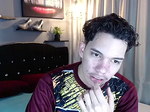 haku_nayro webcam