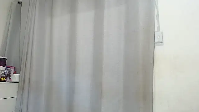 GaggingQueenxx webcam