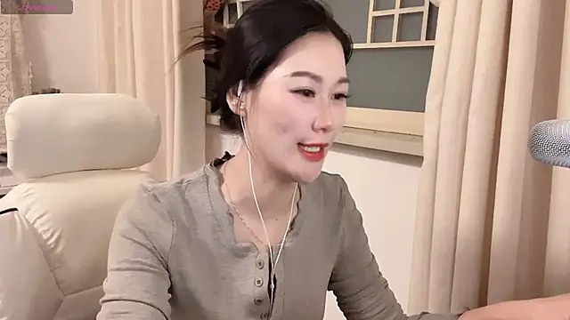 MuMu_20 webcam stripchat model stream image