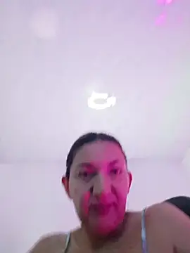 Serenity_Lux webcam stripchat model stream image