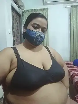 momo_loves webcam stripchat model stream image