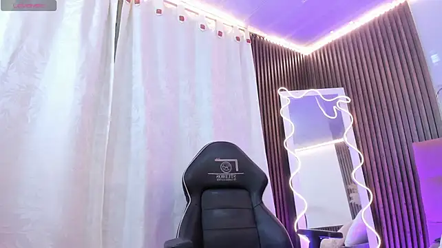 LUNAKITTY_TAY