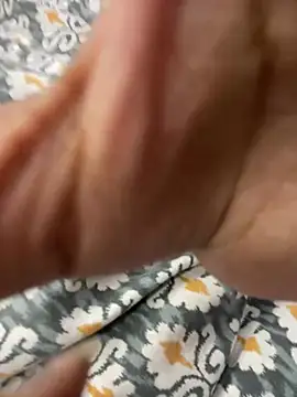 HORNY_BITES live cam preview