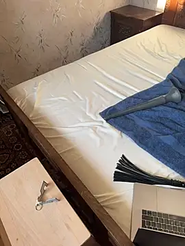 Deep354050cm live cam preview