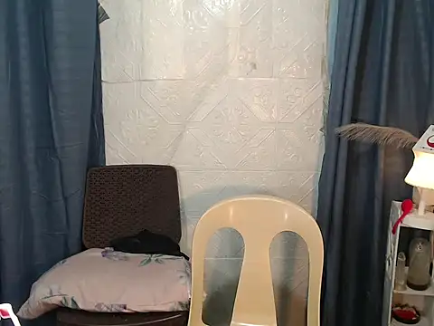 10inchMatildaRiches live cam preview