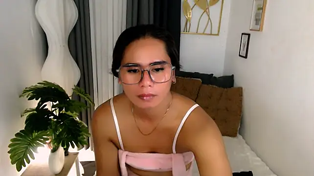 PlayWithLesley_Xx