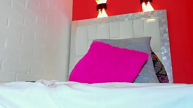 Show de webcam en vivo con Skarleth_sexy69 - Juguetes Lovense interactivos disponibles