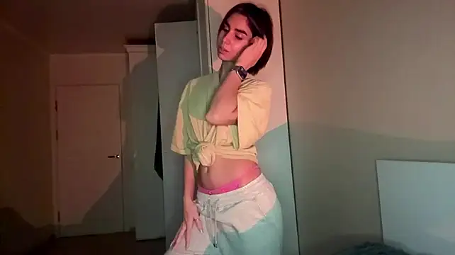 JessiaRuezga webcam stripchat model stream image