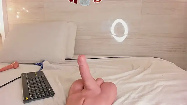chloe_murray (F teen) - Spread your legs and fuck + fingers!