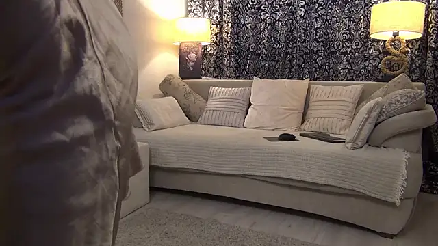 LadyValeriaXO live cam preview