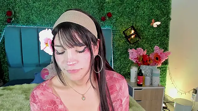 AliiceWonderland_ live cam on StripChat