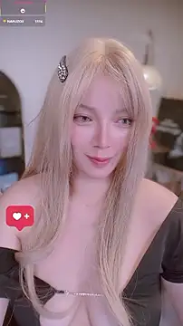 audience114 live cam on StripChat