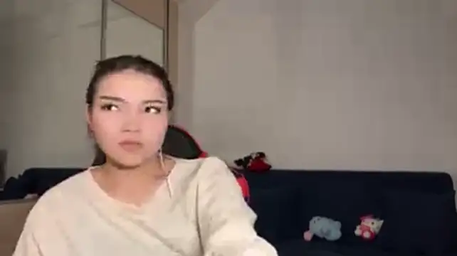 SuperiorCoil webcam stripchat model stream image