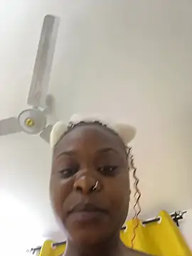 Pinkieyy webcam stripchat model stream image