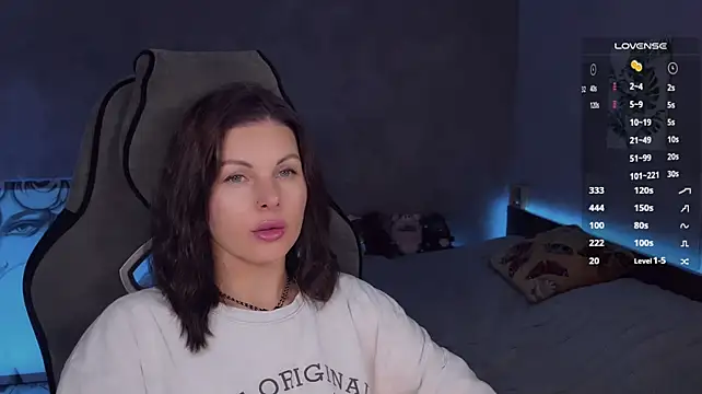 Alaska_ya live cam on StripChat
