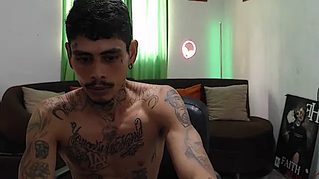 alpha_zom