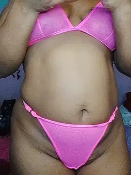 urCurvyEbony