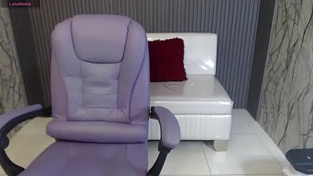 naomis_36 live cam preview