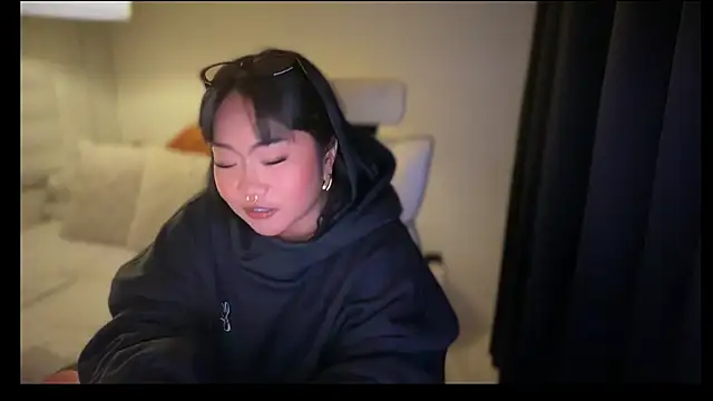 _XXXKittyTingles live cam preview