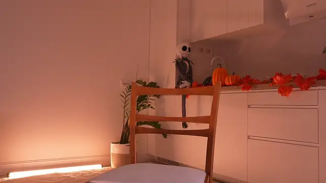 Miablueye live cam preview
