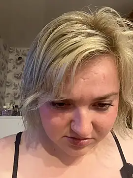 LoloMensens webcam stripchat model stream image